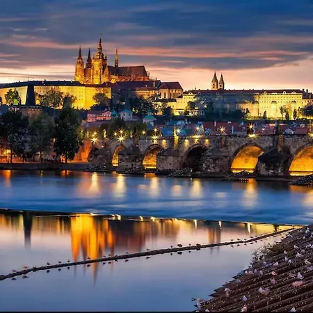 Cozy Studio 15 Min Charles Bridge By Walk *