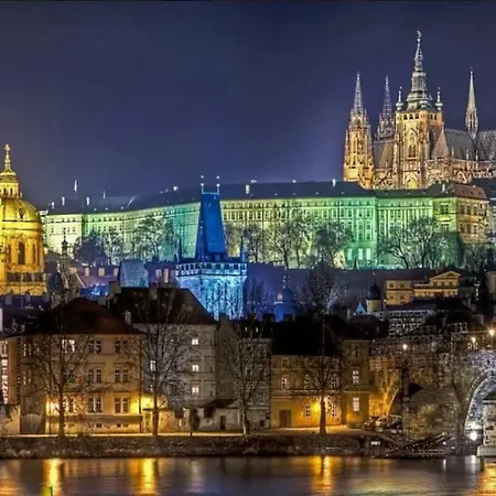 Apartment Cozy Studio 15 Min Charles Bridge By Walk Prague