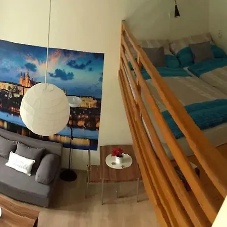 Cozy Studio 15 Min Charles Bridge By Walk 프라하